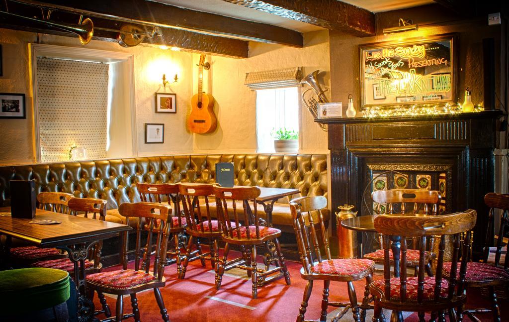 The Red Lion Inn Holmfirth Exteriör bild